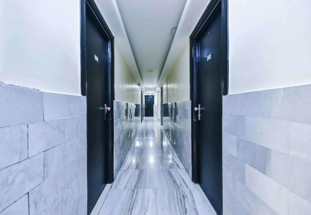 Hotel Metro Palace Bombaj Zewnętrze zdjęcie