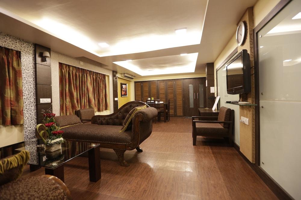 Hotel Metro Palace Bombaj Zewnętrze zdjęcie