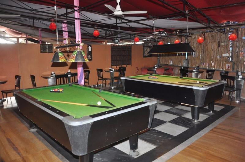 Hotel Metro Palace Bombaj Zewnętrze zdjęcie